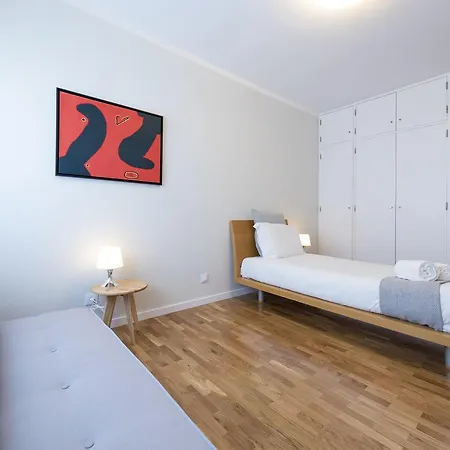 Apartment Lovelystay Family Space Porto